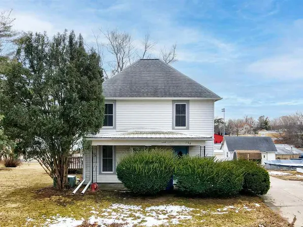 134 W Orange St, West Branch, IA 52358