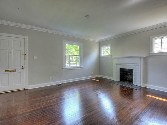 3rd image of 6727 Stuart Ave