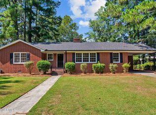 2102 Southview Dr, Greenville, NC 27858