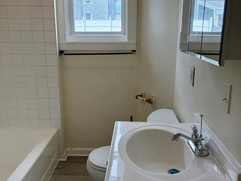 160 Sabin St #1 — Photo 9