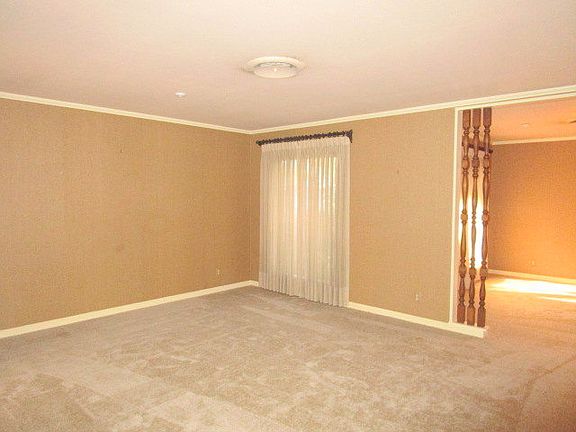 4th image of 414 N University Blvd #A