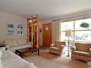 716 Cedar Ln, Chicago Heights, IL 60411