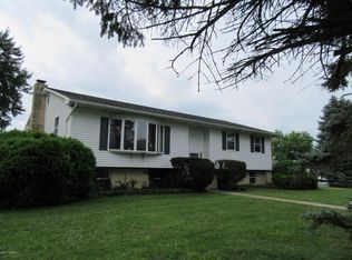 56 Scenic View Dr, Danville, PA 17821