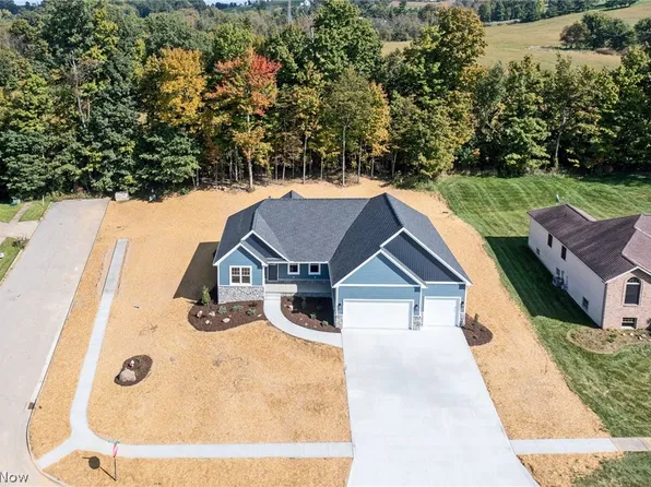 2745 Hickory Ct, Lexington, OH 44904