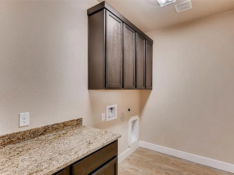 440 High Tech Dr #29B — Photo 10
