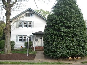 2nd image of 4 Lincoln Ave