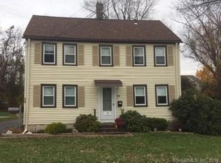 18 Linden St, Glastonbury, CT 06033