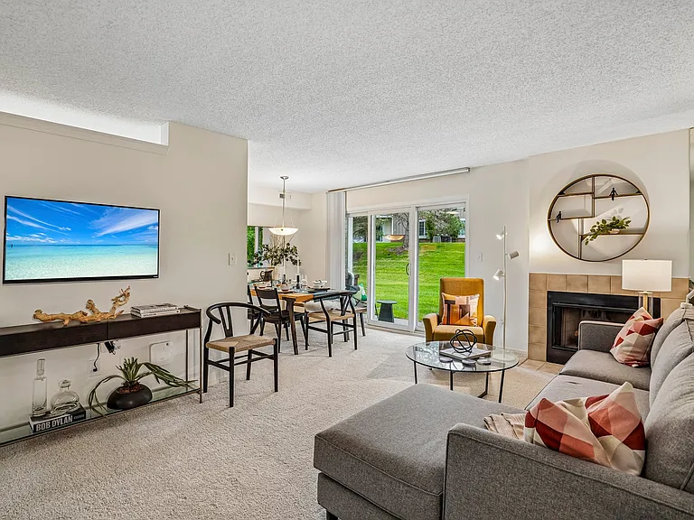 Citation Club Apartments — Photo 29