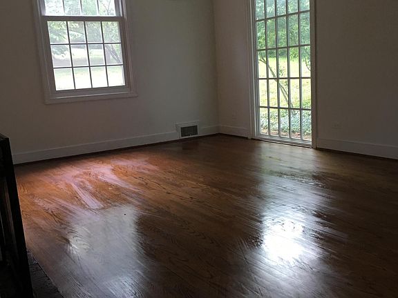 LR has gorgeous windows and floors!