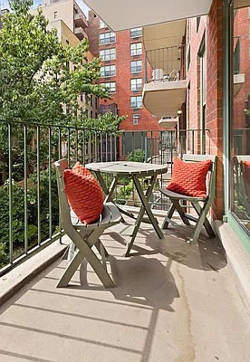 Rented by Compass | media 2