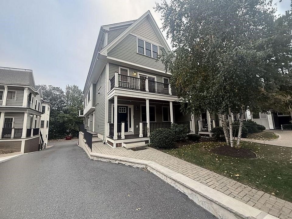 2nd image of 22 Hawthorne St #1
