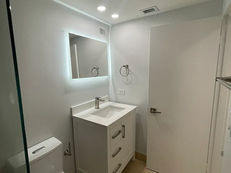 999 Brickell Bay Dr #2009 — Photo 11
