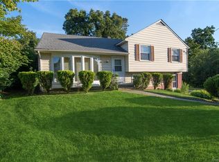 93 South Rd, White Plains, NY 10603