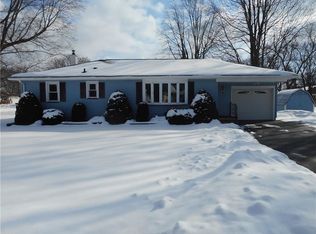 30 Adela Cir, Rochester, NY 14624