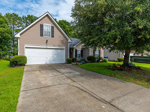 3rd image of 9788 Stockport Cir