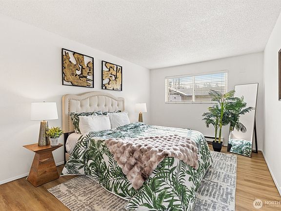 3rd image of 2020 Grant Avenue S #A202