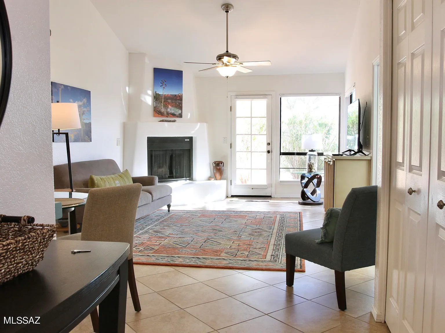 2 bed, 1.0 bath, 882 sqft, $2,500 — Photo 4