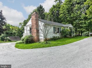 512 Spring Grove Ln, West Chester, PA 19382