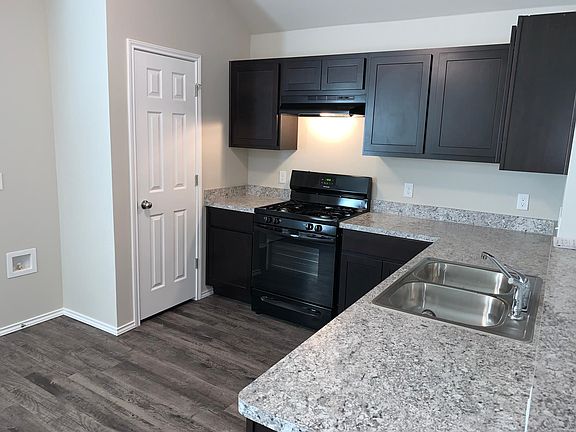 5th image of 13204 Beekman Dr