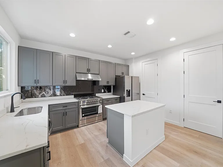 2212 Yellow Jacket Ln #1 — Photo 11