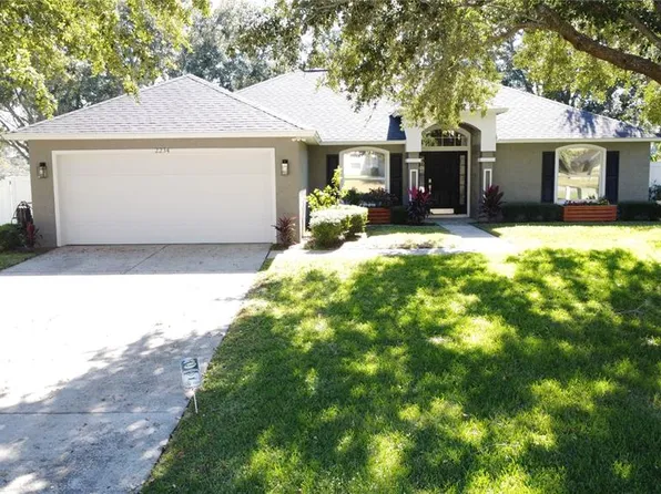 2234 Lake Pointe Cir, Leesburg, FL 34748