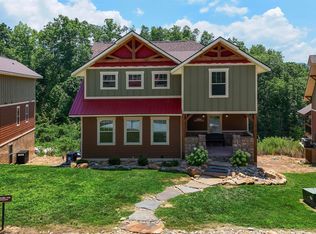 919 Whittlers Way, Gatlinburg, TN 37738