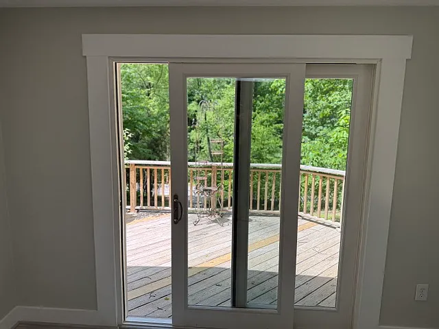 Dining Room w/ Slider to Deck
