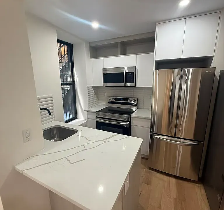 78 Thayer St #AA