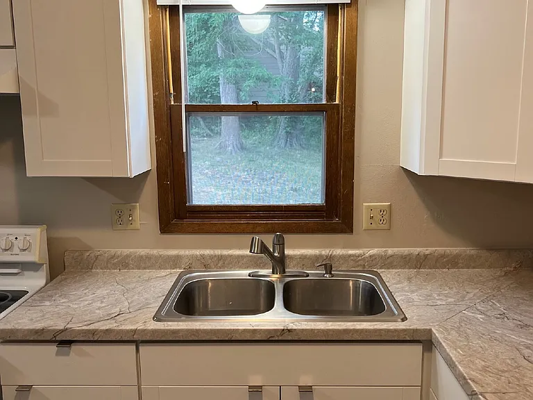 35 E Pleasant View Dr — Photo 9