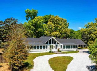 2221 Club House Dr, Lillian, AL 36549