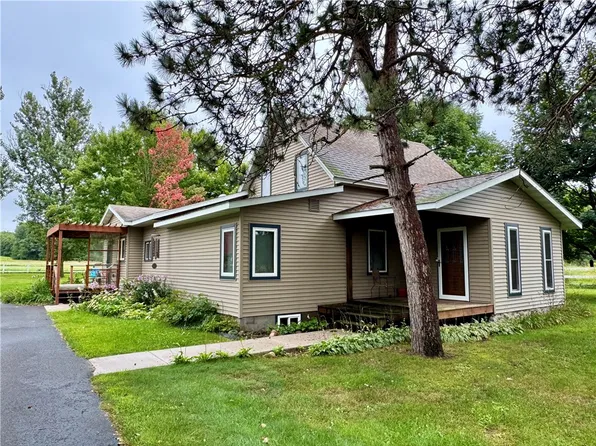 S 1095 140th Street, Fall Creek, WI 54742