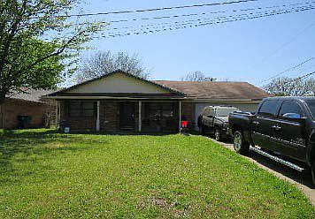 1st image of 2405 Garden Dr
