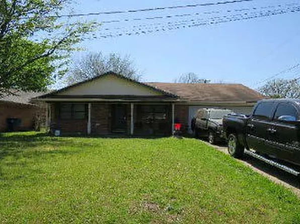 2405 Garden Dr, Greenville, TX 75402