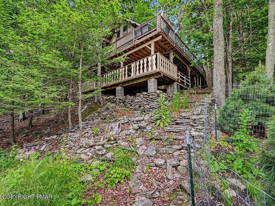 1st image of 25 Bruin Rd