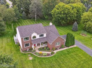 1452 S Hacker Rd, Brighton, MI 48114