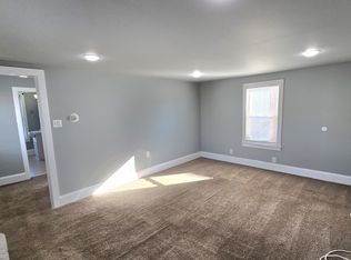 141 Bridgeboro St #2, Riverside, NJ 08075