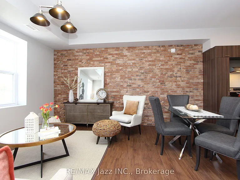 14 1/2 King St E #207 — Photo 7