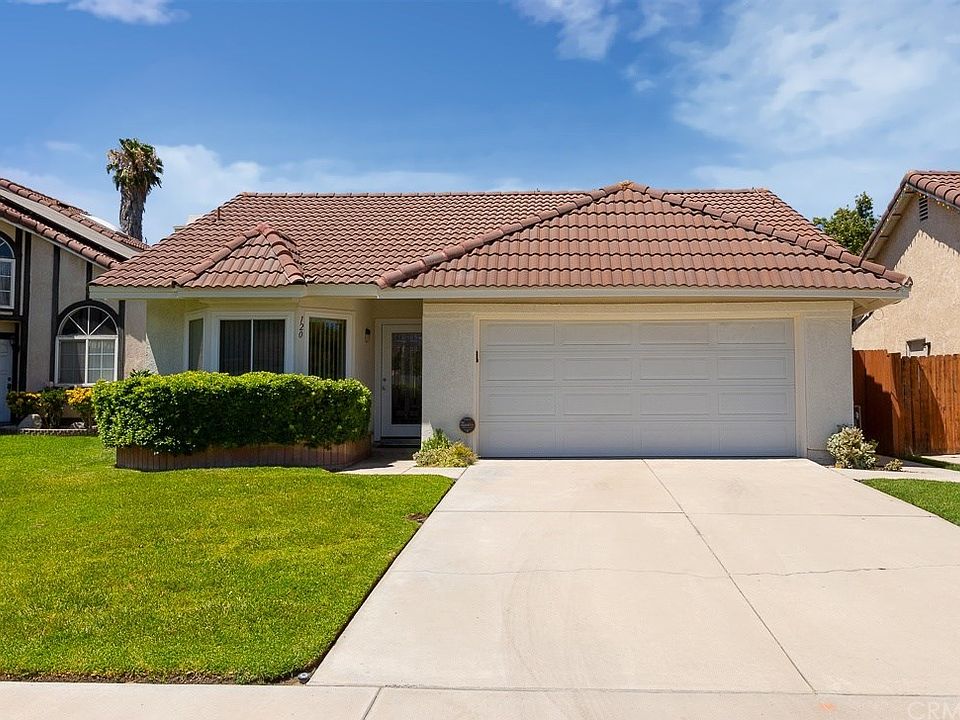 1st image of 120 Plymouth Way