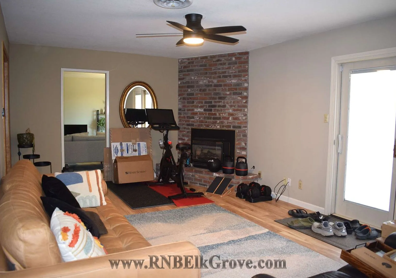 El Patio Court 9006 — Photo 4
