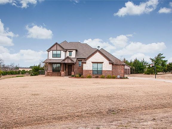 3rd image of 115 Stone Field Ct