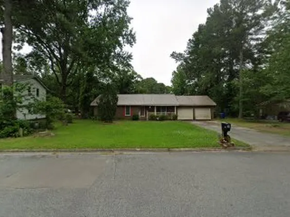 307 Allendale Dr, Greenville, NC 27834