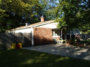 800 Aston Martin Dr, Lindenwold, NJ 08021