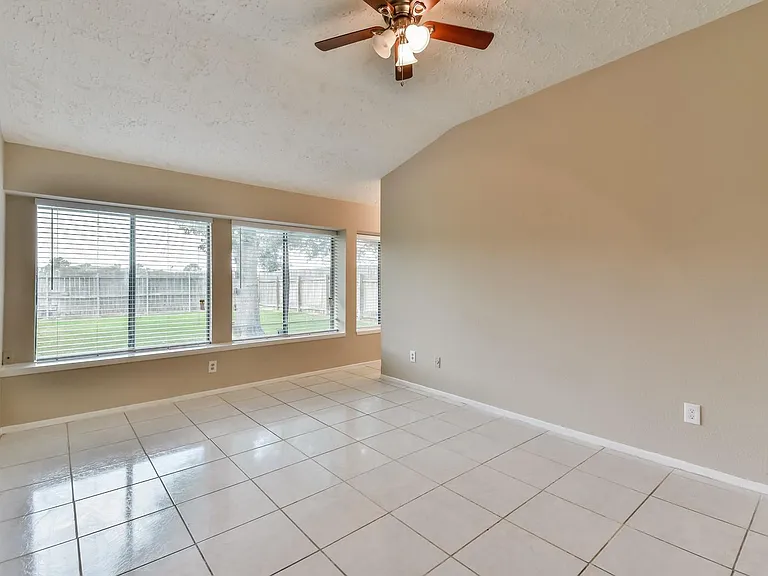 9503 Bent Spur Ln — Photo 14