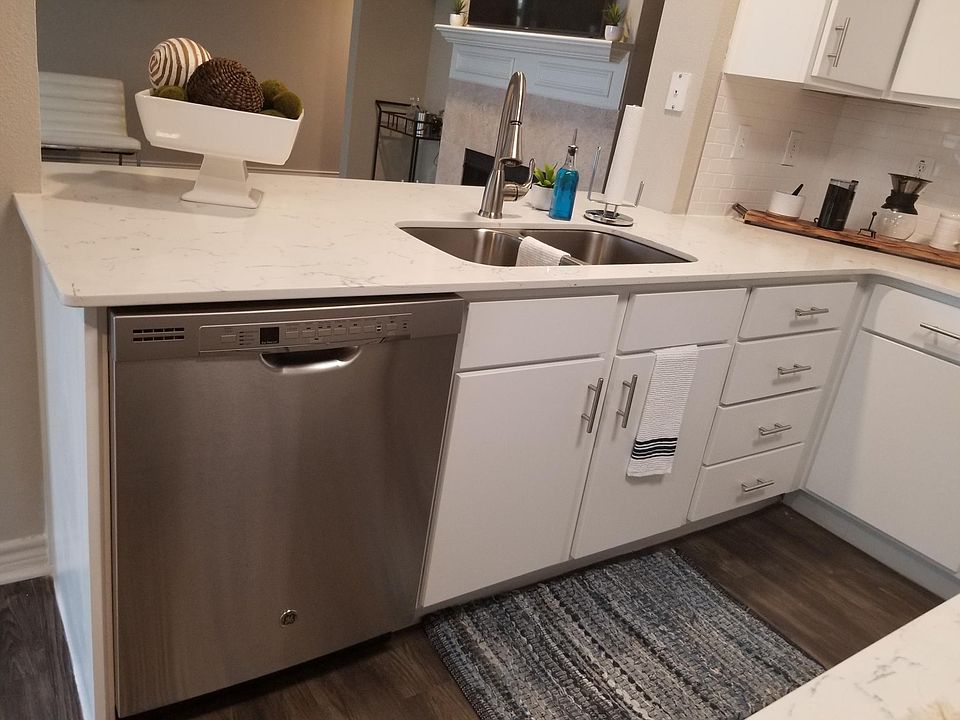1st image of 9120 Villa Norte Dr