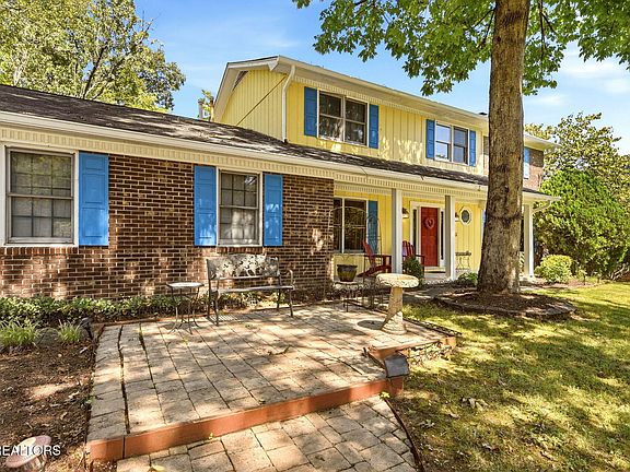 4th image of 135 Claremont Rd