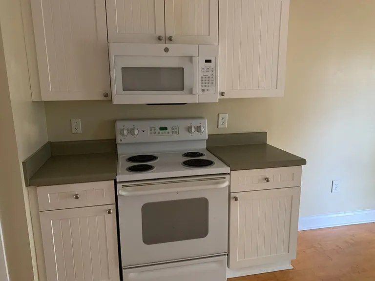 490 Barnett Shoals Rd #425 — Photo 4