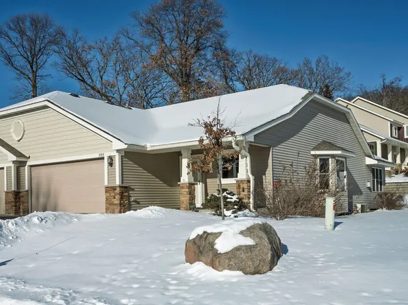 999 Keystone Ct N #18, Hudson, WI 54016