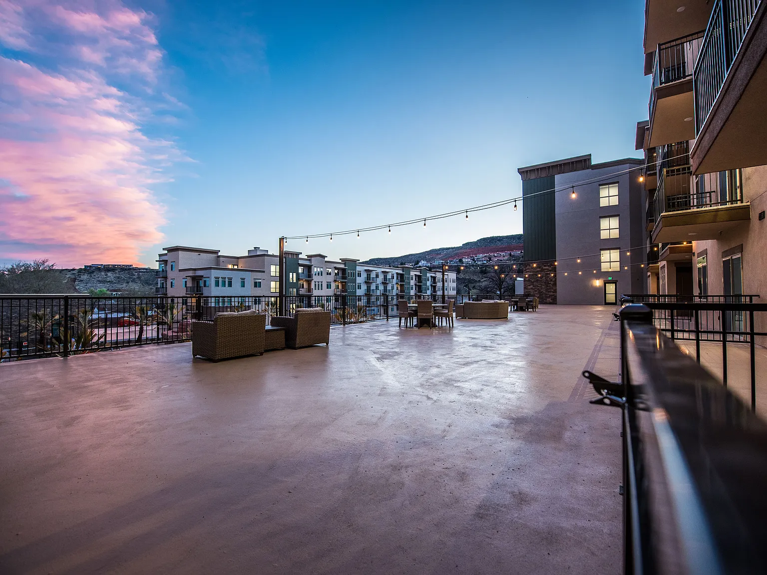 Joule Plaza — Photo 1