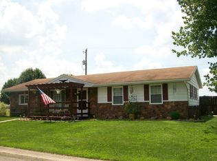 103 Country Ln, Westville, IL