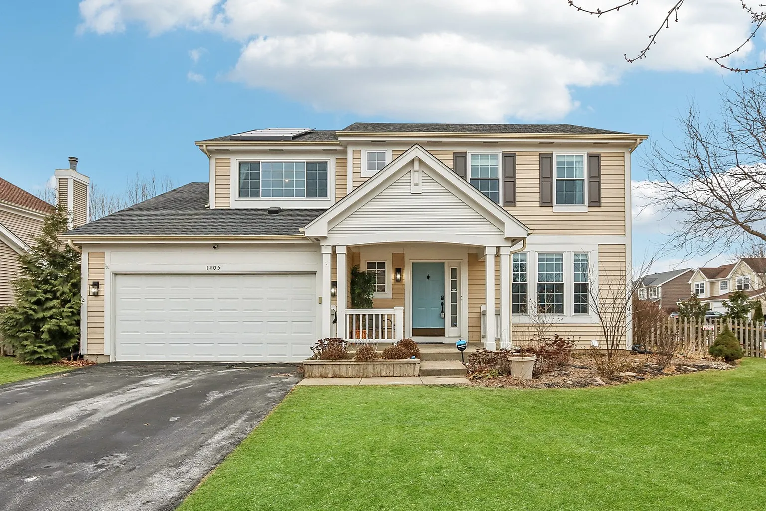 1405 Patrick Dr photo 1